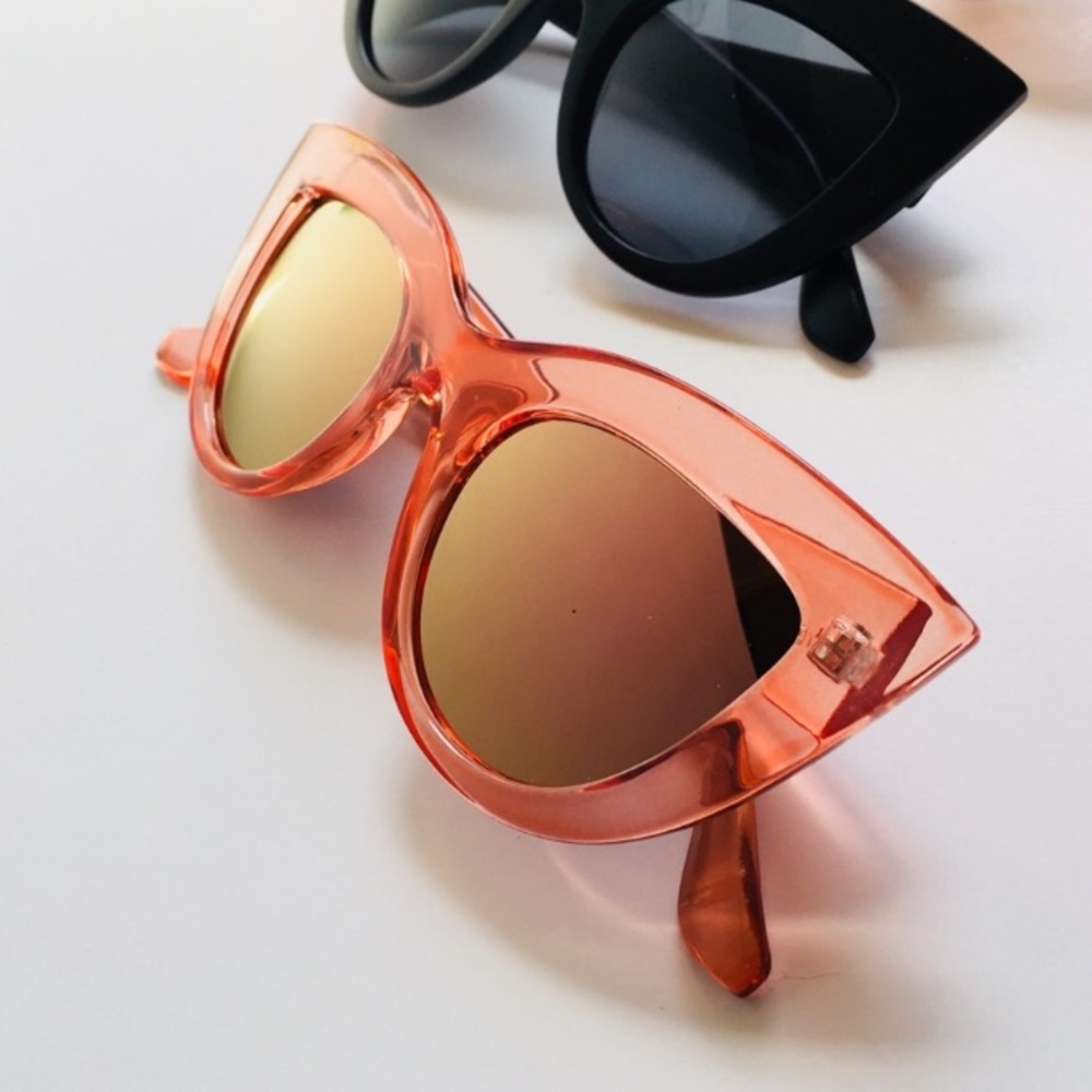 NWT Cat Eye Sunglasses Celebrity Style - Picture 1 of 3